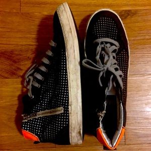 P448 High Top Sneaker 40